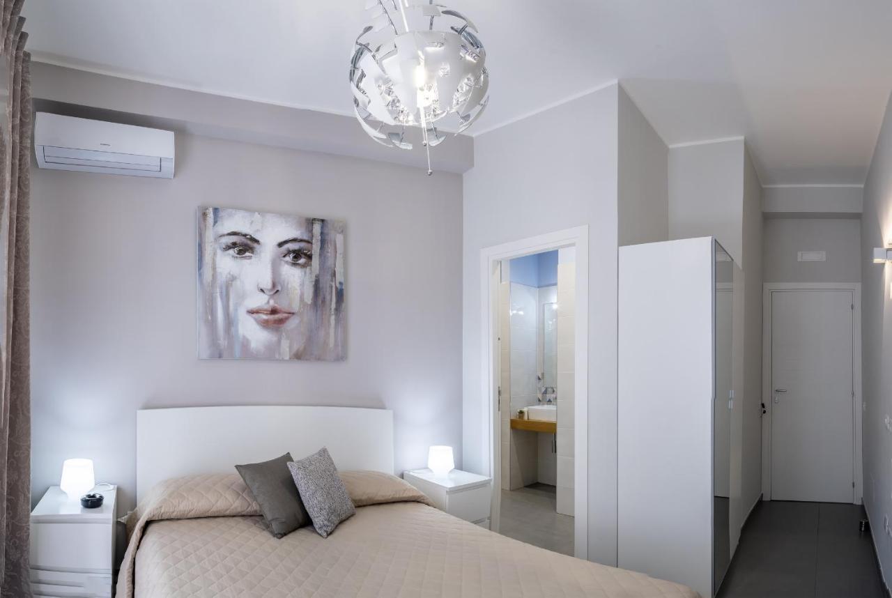 Dame Bed & Breakfast ซาแลร์โน ภายนอก รูปภาพ