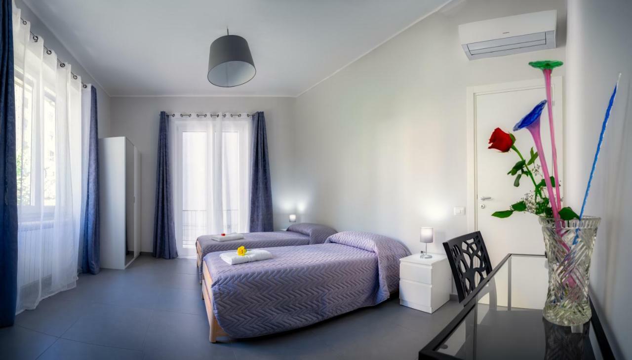Dame Bed & Breakfast ซาแลร์โน ภายนอก รูปภาพ